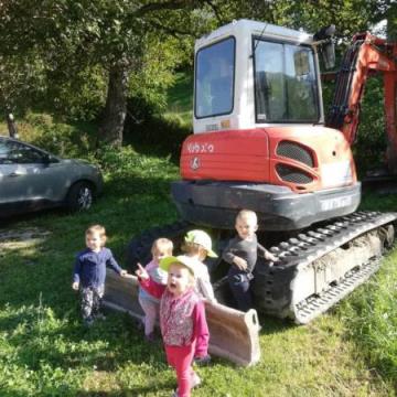 received_342473417107056_0