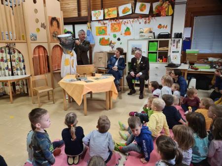 received_1698911760630287