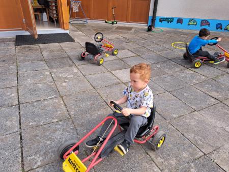 a122b8ac80c6ea67062d4f27b1dbaa52